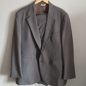 Hunt Valley Men Suit